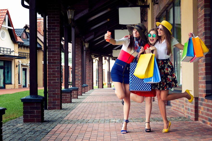 women shopping